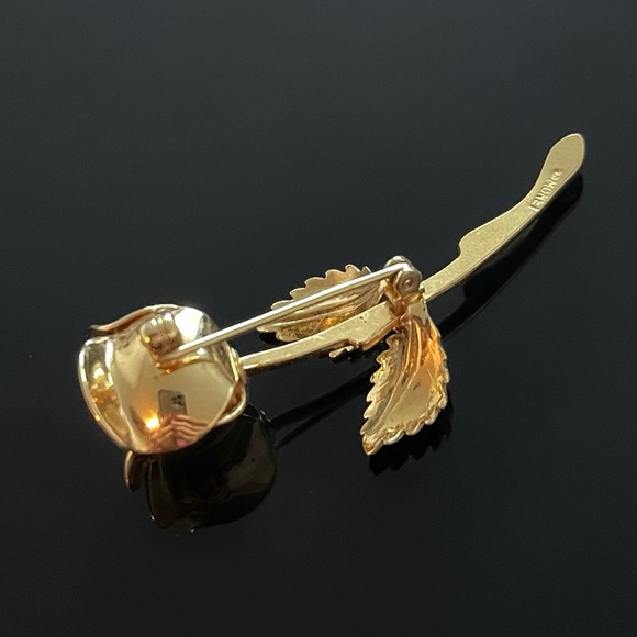 🌹 Beautiful 3D Signed VTG Monet Brooch - Picture 2 of 3